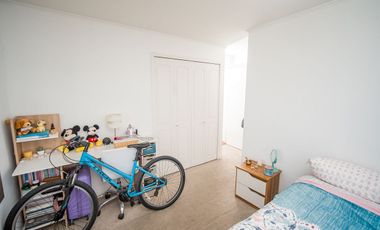 SE VENDE DEPTO EN EDIFICIO ALTO DEL PARQUE.