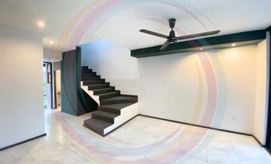 Villa de 2 recámaras, privada con alberca. Zona Univ. Modelo