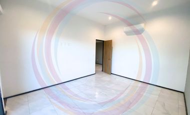 Villa de 2 recámaras, privada con alberca. Zona Univ. Modelo