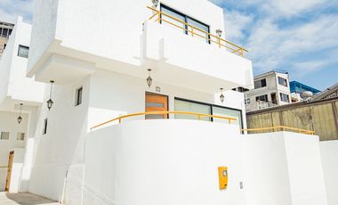 SE VENDE CASA EN CONDOMINIO GANDHI.