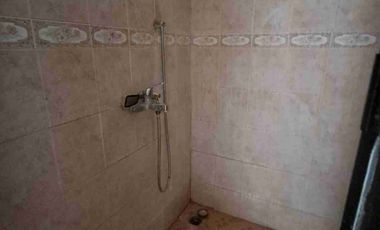 Rumah  hook 2 lantai dengan kamar tidur 4 bisa untuk kantor dan hunian tempat tinggal di komplek Margahayu