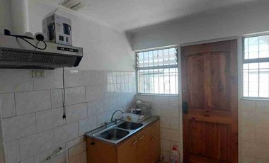 SE VENDE CASA EN CASABLANCA AVENIDA  PRINCIPAL
