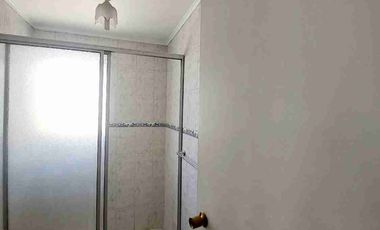 SE VENDE CASA EN CASABLANCA AVENIDA  PRINCIPAL