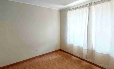 SE VENDE CASA EN CASABLANCA AVENIDA  PRINCIPAL