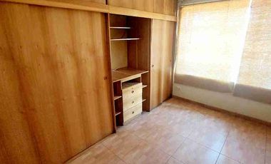 SE VENDE CASA EN CASABLANCA AVENIDA  PRINCIPAL