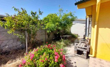 SE VENDE CASA EN CASABLANCA AVENIDA  PRINCIPAL