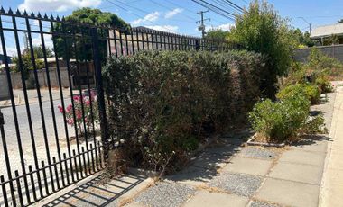 SE VENDE CASA EN CASABLANCA AVENIDA  PRINCIPAL
