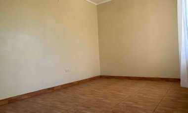 SE VENDE CASA EN CASABLANCA AVENIDA  PRINCIPAL