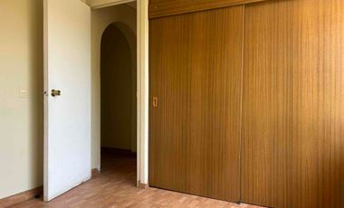 SE VENDE CASA EN CASABLANCA AVENIDA  PRINCIPAL