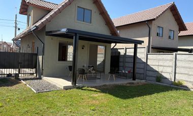 ACOGEDORA  Y LINDA CASA EN HACIENDA LA ESMERALDA III TALCA ORIENTE