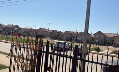 ACOGEDORA  Y LINDA CASA EN HACIENDA LA ESMERALDA III TALCA ORIENTE