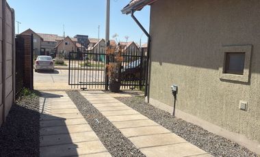 ACOGEDORA  Y LINDA CASA EN HACIENDA LA ESMERALDA III TALCA ORIENTE