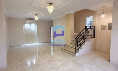 𝐂𝐀𝐒𝐀 𝐄𝐍 𝐀𝐋𝐐𝐔𝐈𝐋𝐄𝐑 𝐏𝐀𝐑𝐀 𝐍𝐄𝐆𝐎𝐂𝐈𝐎 𝐎 𝐕𝐈𝐕𝐈𝐄𝐍𝐃𝐀