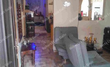 Vendo casa 1er. piso con aire en san luis Beltrán Manrique Oriental