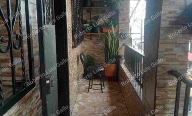 Vendo casa 1er. piso con aire en san luis Beltrán Manrique Oriental