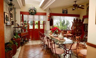 Casa en venta, ubicada atrás de la comercial |  Col. Los Ángeles Uruapan