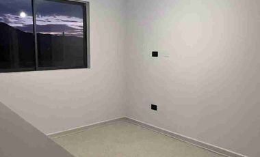 Hermosa casa en Arriendo en  Machali