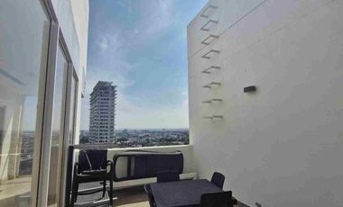 Amplio y discreto departamento en venta en el Country Club