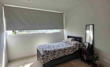 Amplio y discreto departamento en venta en el Country Club