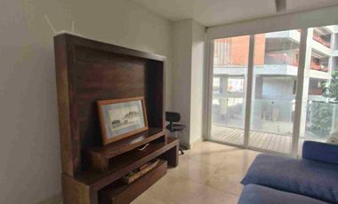 Amplio y discreto departamento en venta en el Country Club