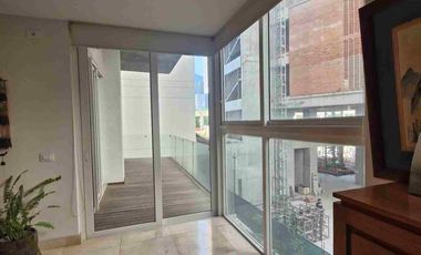 Amplio y discreto departamento en venta en el Country Club