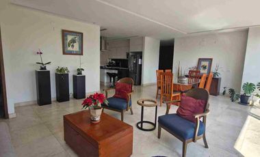 Amplio y discreto departamento en venta en el Country Club