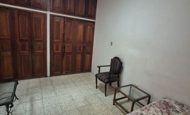 Habitación Semi-Amoblada en Alquiler en la Alborada, Planta Baja, Parqueo, Incluye Servicios, Norte de Guayaquil