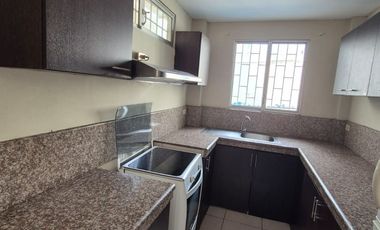 Suite Amoblada en Alquiler en Urdesa Norte, 1 Habitación, 1 Baño, Parqueo, Norte de Guayaquil.