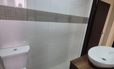 Departamento en Alquiler en Lomas de Urdesa, 2 Habitaciones, 1 Baño y medio, Norte de Guayaquil.