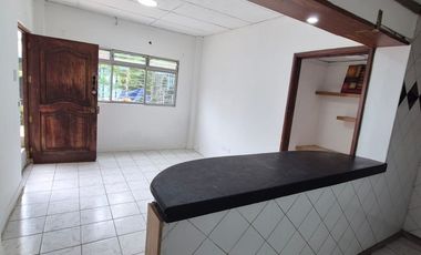 Suite en Alquiler en Urdesa Central, Planta Baja,  1 Habitación, 1 Baño, Norte de Guayaquil.