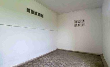 RUMAH DI KOPENG DEKAT STUKPA