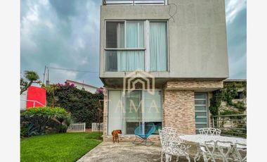 SE RENTA CASA SOLA EN LOMAS DE TZOMPANTLE