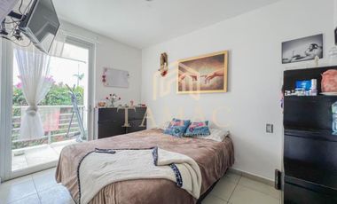 SE RENTA CASA SOLA EN LOMAS DE TZOMPANTLE