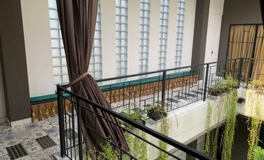 Dijual Rumah Mewah Full furnished Lokasi Strategis Di Ampera