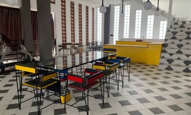 Dijual Rumah Mewah Full furnished Lokasi Strategis Di Ampera