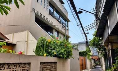 Dijual Rumah Mewah Full furnished Lokasi Strategis Di Ampera