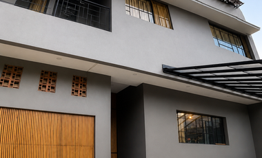 Dijual Rumah Mewah Full furnished Lokasi Strategis Di Ampera