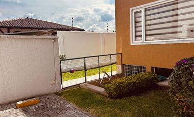 Casa de Venta 4 Dorm., Sector Tumbaco