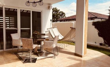 Casa de Venta 4 Dorm., Sector Tumbaco