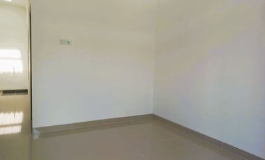 RUMAH MURAH POSISI HOOK SIAP HUNI BEBAS BANJIR DI SENOPATI ESTATE