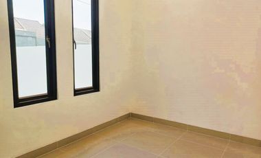 RUMAH MURAH POSISI HOOK SIAP HUNI BEBAS BANJIR DI SENOPATI ESTATE