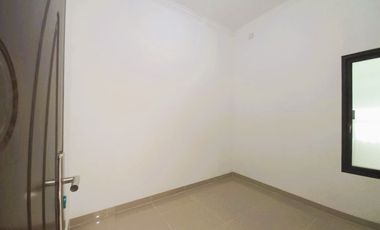 RUMAH MURAH POSISI HOOK SIAP HUNI BEBAS BANJIR DI SENOPATI ESTATE