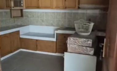 Dijual Rumah Manyar Kartika