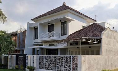 Disewakan Rumah Mewah Siap Huni di Araya Golf Malang Kawasan Elit