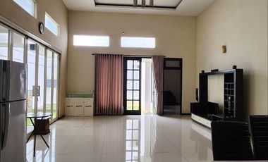 Disewakan Rumah Mewah Siap Huni di Araya Golf Malang Kawasan Elit