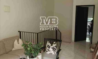 DIJUAL RUMAH 2LANTAI FULLY FURNISH , HOMY DAN DEKAT DG TOLL NUSALOKA BSD