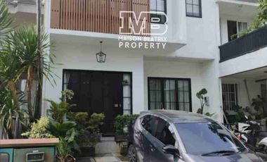 DIJUAL RUMAH 2LANTAI FULLY FURNISH , HOMY DAN DEKAT DG TOLL NUSALOKA BSD