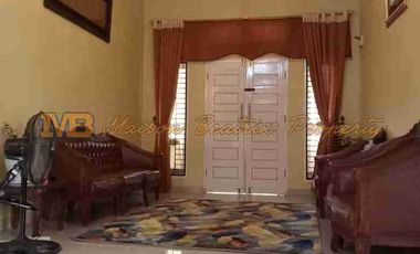 DIJUAL ATAU DISEWAKAN RUMAH 1LANTAI FULLY FURNISH DI BAMBU KUNING TENAYAN RAYA PEKAN BARU
