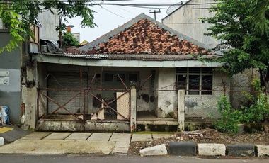 Dijual Rumah Hitung Tanah di Senen Jakarta Pusat