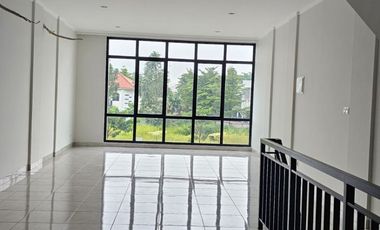 Ruko Crystal 3lt 5x15 75m Sumbek Summarecon Bekasi